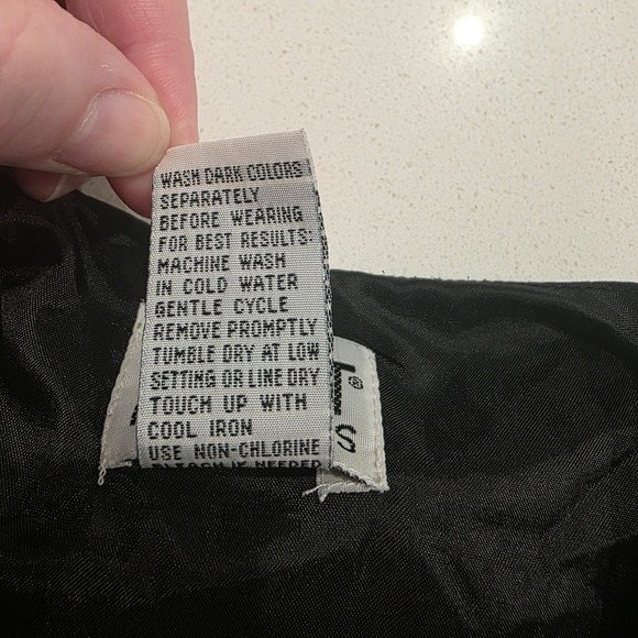 Koret Petites Paisley Print Sleeveless Button Front Vest Size 4P - Picture 6 of 7